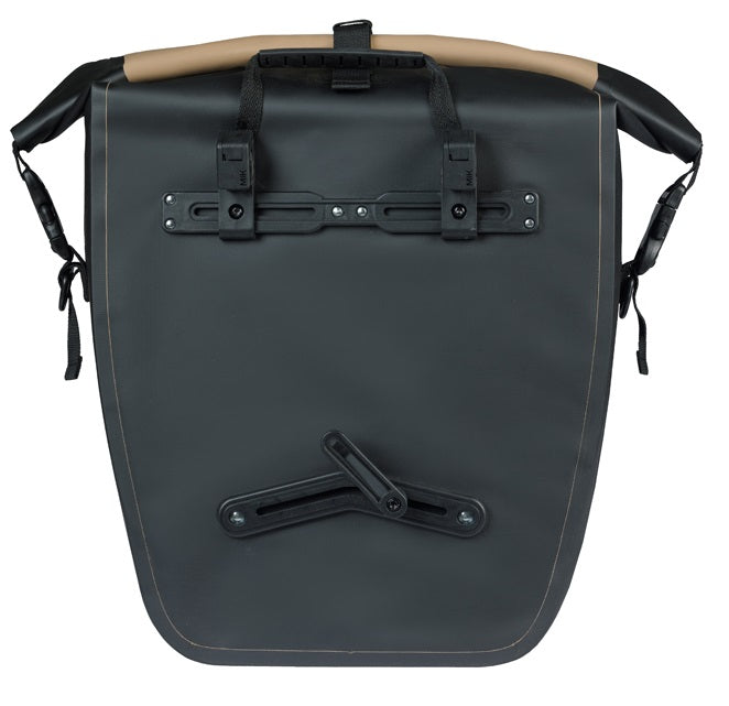 Enkele fietstas Basil Rivo L tarpaulin MIK 25-31L 14 x 28 x 43 cm - zand/zwart