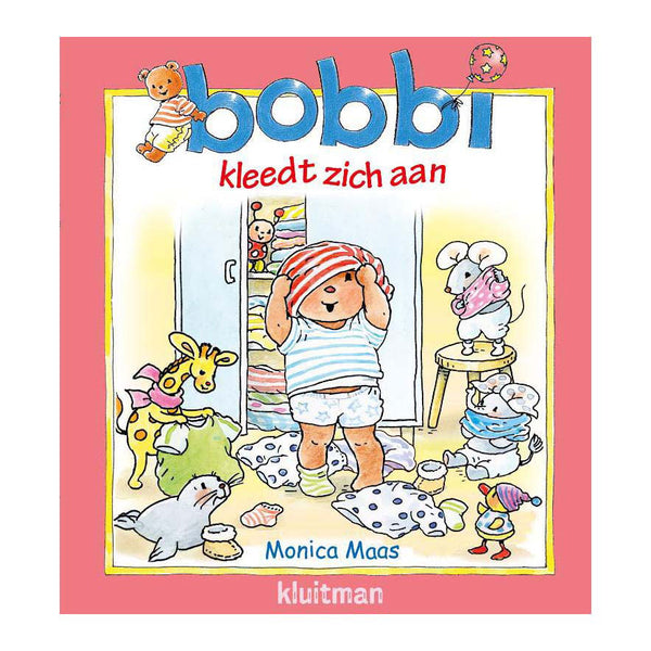 Bobbi kleedt zich aan