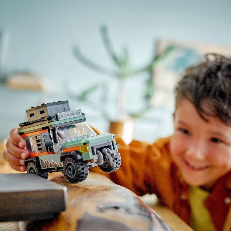 Lego City 60447 Great Vehicles 4x4 Terreinwagen voor in de Bergen