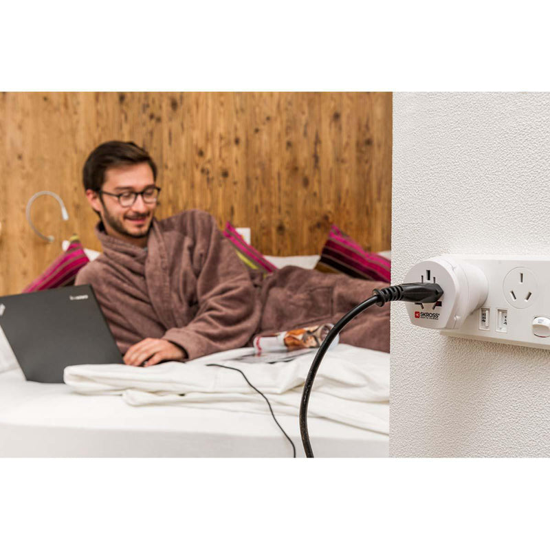 Skross SKR1500210E Reisadapter Combo - Wereld-naar-australië Geaard