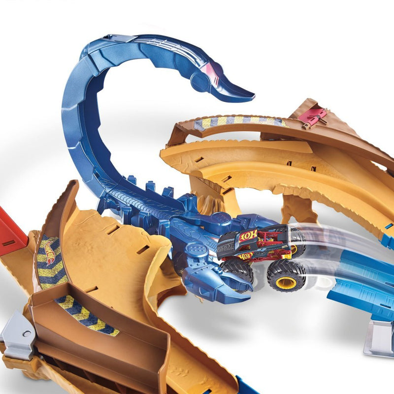 Hot Wheels Monster Trucks Scorpion Trackset