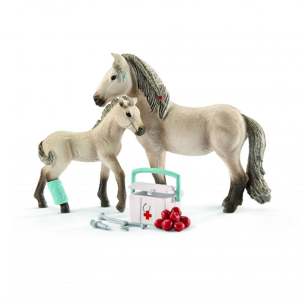 Schleich Horse Club Hannah Rescue Set met Merrie/Veulen/Accessoires