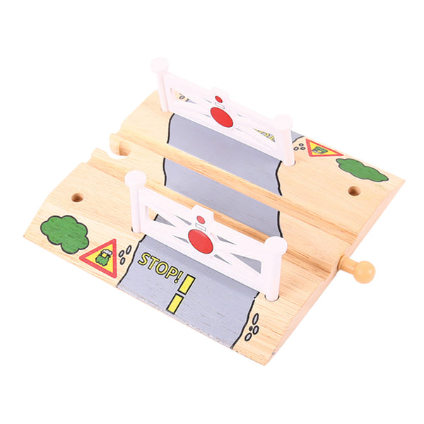 Houten Rails - Spoorwegovergang