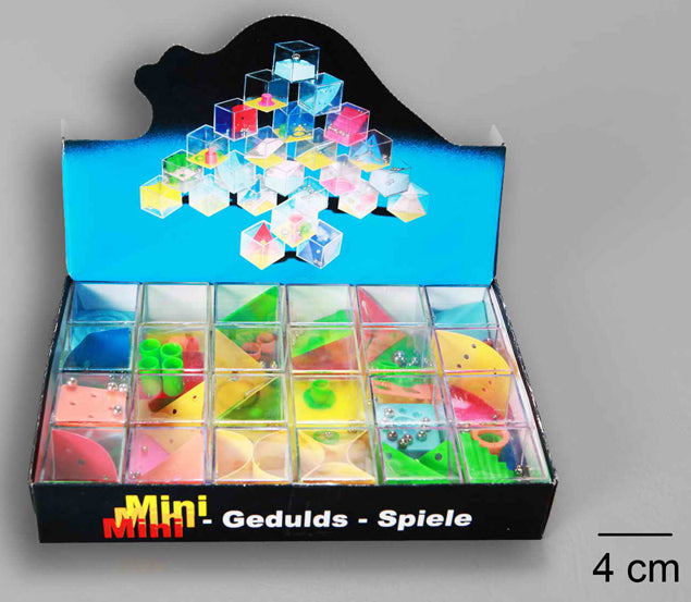 24 geduldspelletjes in display 8577