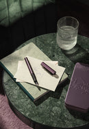 Faber Castell FC-201530 Balpen En Vulpen Faber-Castell Grip Berry In Giftbox