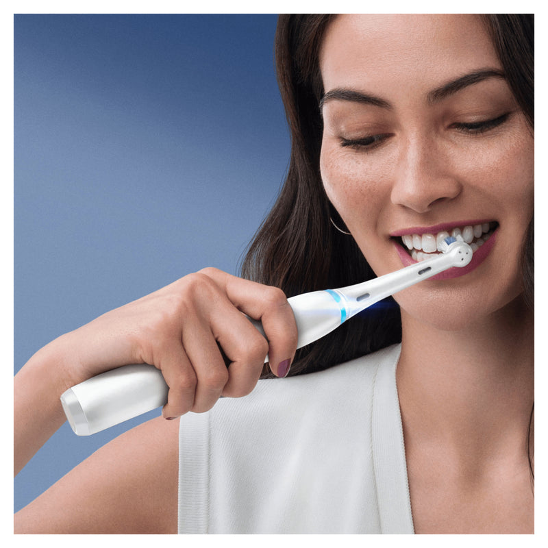 Oral-B IO Series 8 Elektrische Tandenborstel Wit