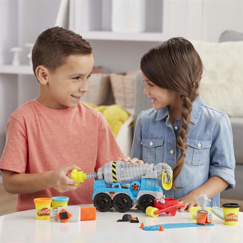 Play-Doh Wheels Cementwagen + 4 Potjes Klei