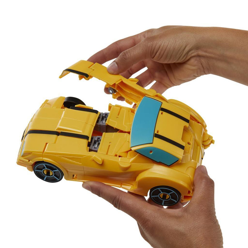 Transformers Cyberverse Roll and Transform - Bumblebee