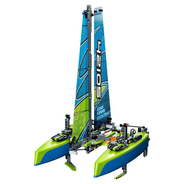 Lego Technic 42105 Catamaran
