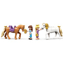 LEGO Disney Belle en Rapunzel AND apos;s koninklijke paardenstal