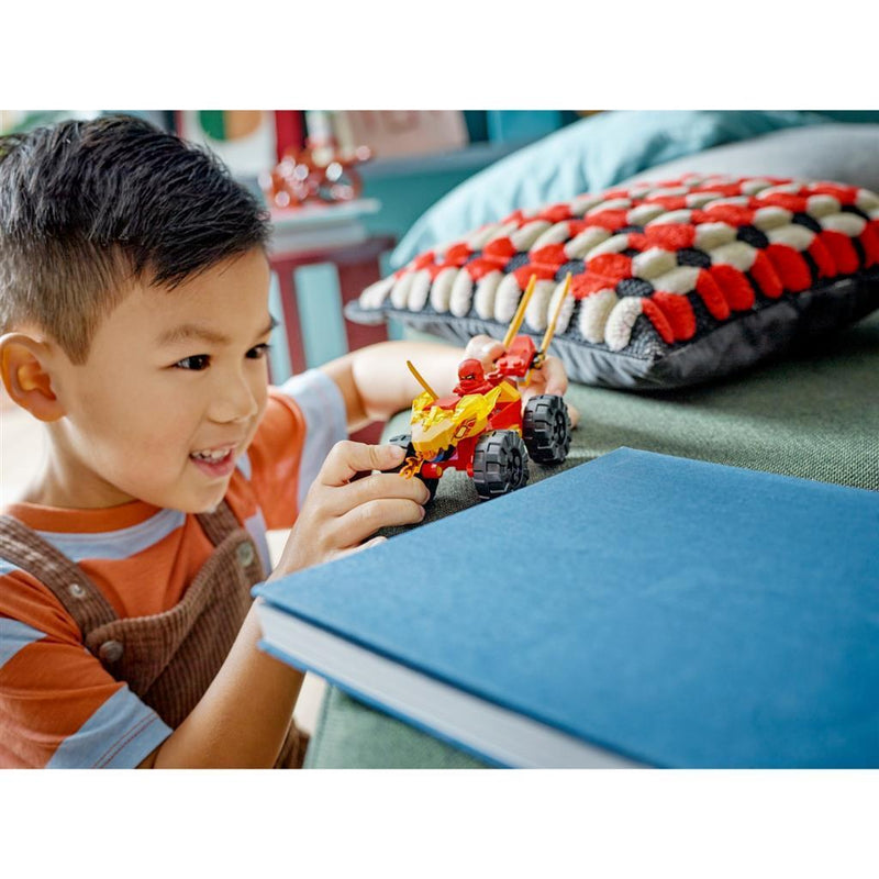 LEGO Ninjago Kai en Ras AND apos; duel tussen auto en motor