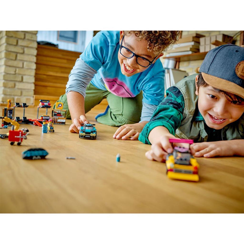 LEGO City 60389 Garage voor Aanpasbare Auto's