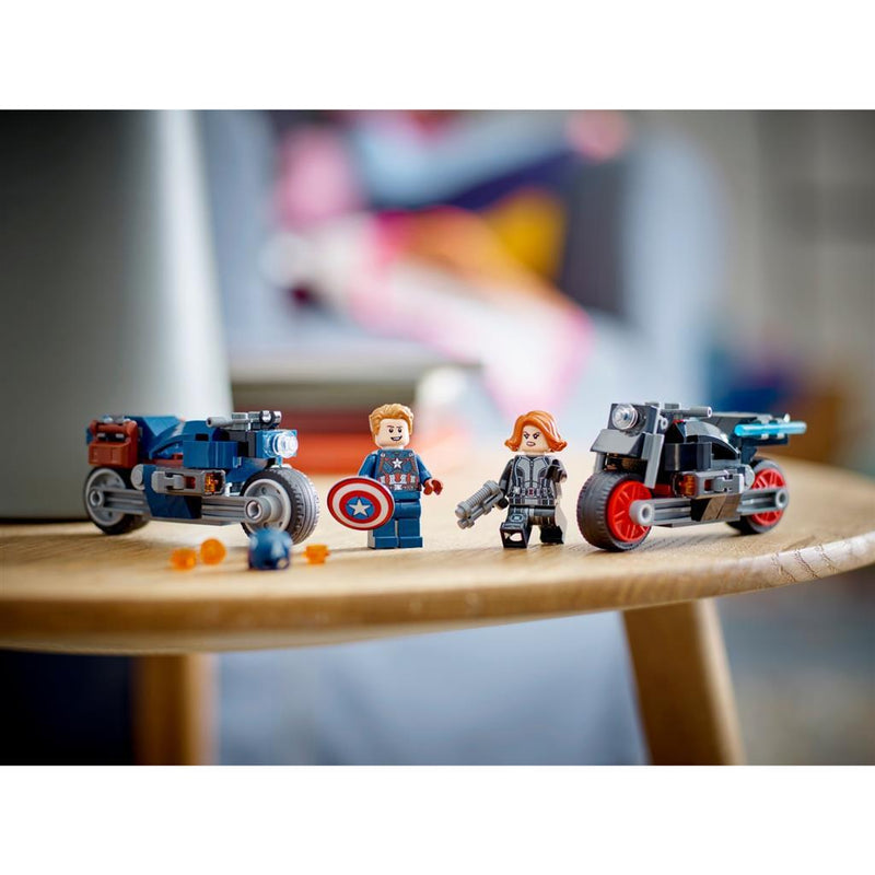 LEGO Super Heroes Black Widow  AND  Captain motoren