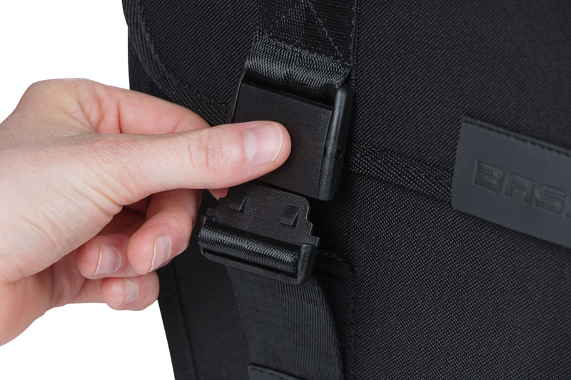 Dubbele fietstas Basil Tour Double MIK 28 liter 34 x 14 x 34 cm - zwart