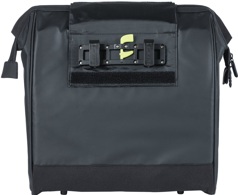 Fietsshopper Basil Grand Tarpaulin 23 liter 34 x 19 x 35 cm - zwart