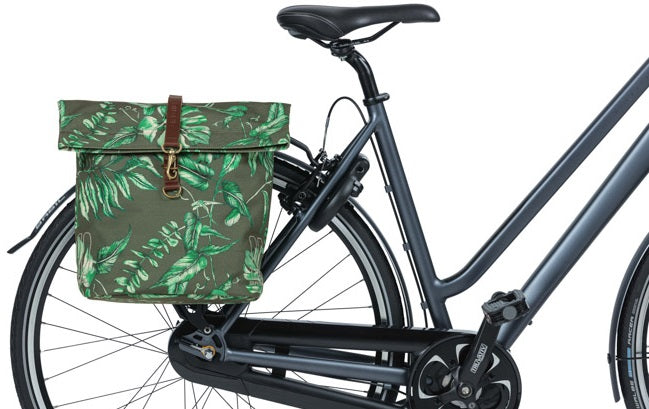 Dubbele fietstas Basil Ever Green 28 tot 32 liter 28 x 16 x 35 cm - thyme groen