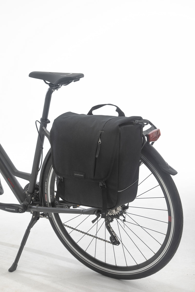 Fietstas New Looxs Nova Single 16 liter 35 x 35 x 15 cm - zwart
