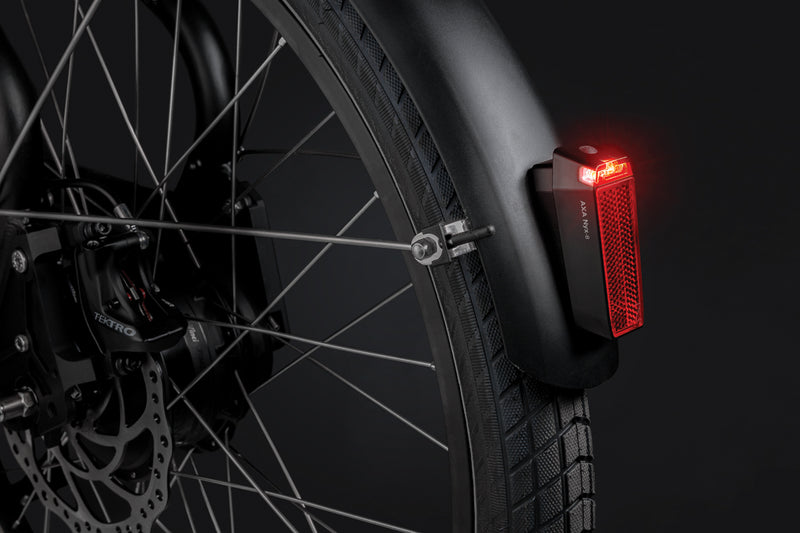 Spatbordachterlicht Axa NYX batterij