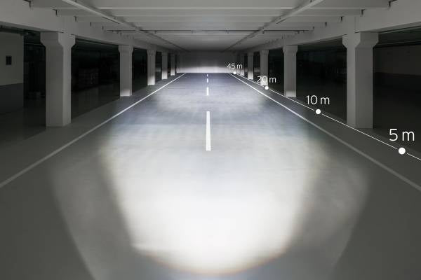 Koplamp Busch & Müller Lumotec IQ-X voor naafdynamo 6-60 Volt - 100 Lux - zwart