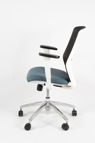 Linea Fabbrica Tekna White 01 Zwart/Antraciet Bureaustoel met 3D Armleuning