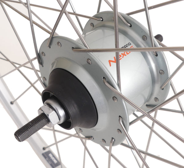 Achterwiel 28" Nexus 8 rollerbrake naaf met met zilveren velg en RVS spaken