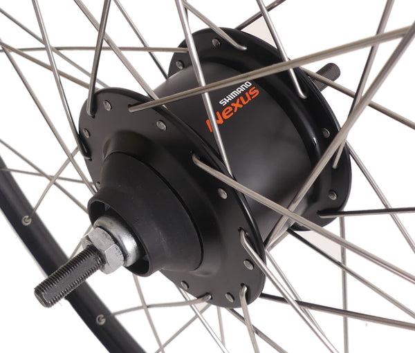 Achterwiel 28" Nexus 8 rollerbrake naaf met met zwarte velg en RVS spaken