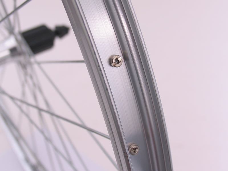 Achterwiel 26" / 559*21C Rodi Parallex - Sunrace HBM53 8/9 speed QR naaf - zilver