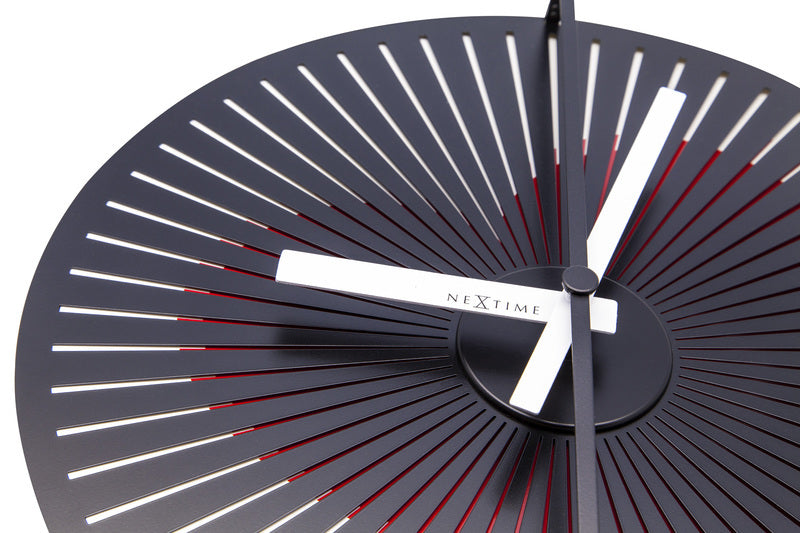 NeXtime NE-3124 Wandklok Dia. 30 Cm, Metaal, Rood, 'Kinegram Heart'