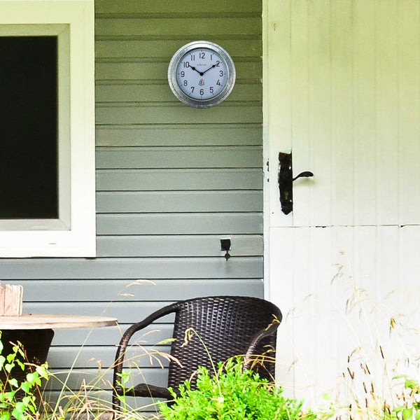 NeXtime NE-4301GA Buitenwandklok Poppy 22 cm Metaal/Gegalvaniseerd