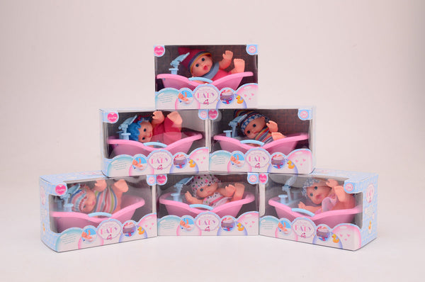 Babypopje in bad 6ass. Display