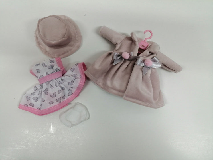 kleertjes tienerpop Irene junior wol roze/beige