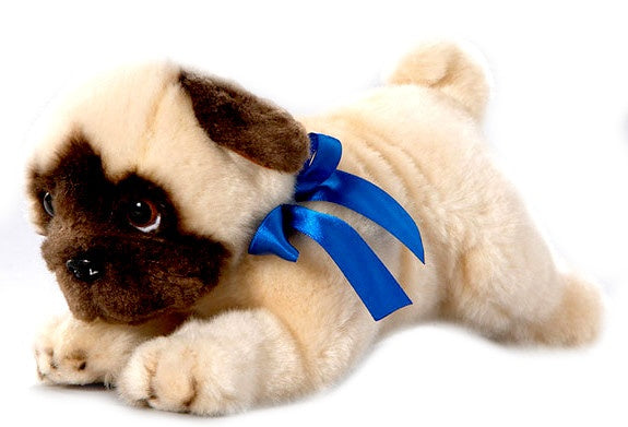 Knuffelhond Liggende Mops Pup 26 cm