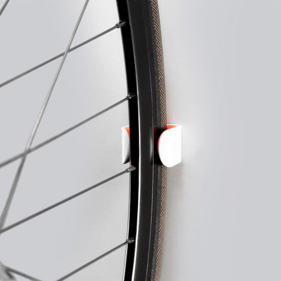 roadie fiets clip voor de muur wit/oranje