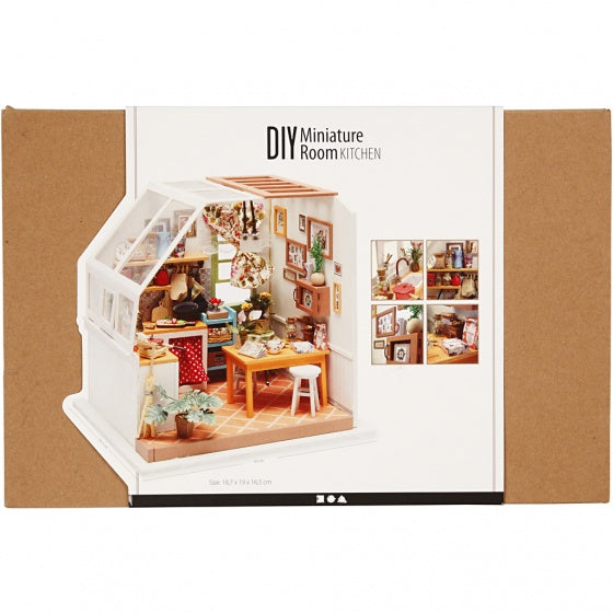 DIY Miniatuur Kitchenroom knutselset 21 x 19 cm