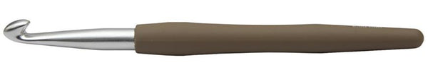 ergonomische haaknaald bruin 8 mm 14,5 cm