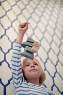 Trekdier haai hout grijs touw 17 cm