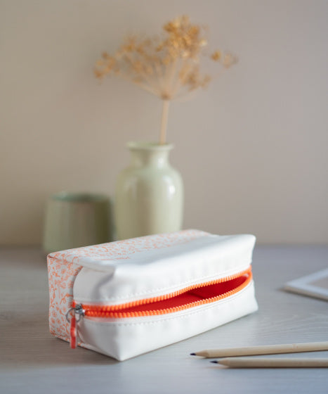 etui Miss Haiku junior 20 x 9 cm polyester wit