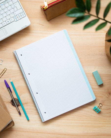 schrijfblok Gameration geruit 5 mm  A4 papier geel