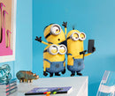 muursticker Minion Selfie & Run junior 50 x 70 cm geel