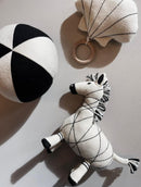 knuffelzebra junior 18 cm katoen zwart/wit