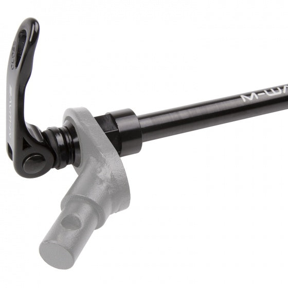 Steekas M-Wave Stalwart Axle Maxle met trailer mount