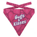 Plenty Gifts Bandana Hond Hugs & Kisses Roze 14-18 CM