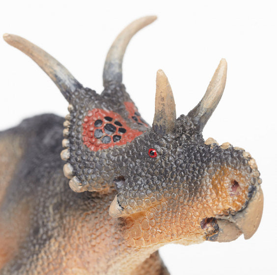 dinosaurus Diabloceratops junior 15 cm rubber zwart/bruin/rood