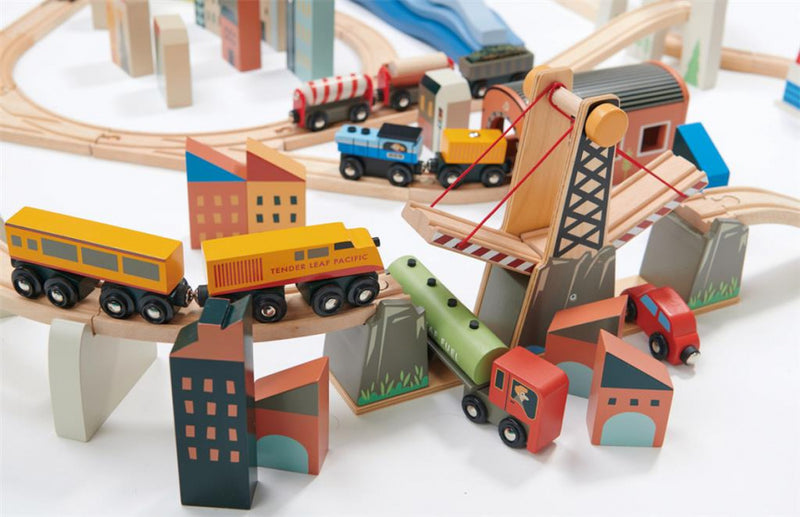 treinset Mountain View 145 cm hout 61-delig