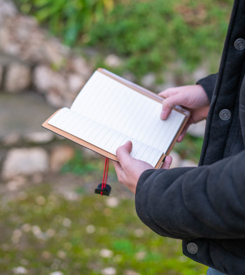 notitieboek A5 19,5 x 12 cm imitatieleer rood/zwart