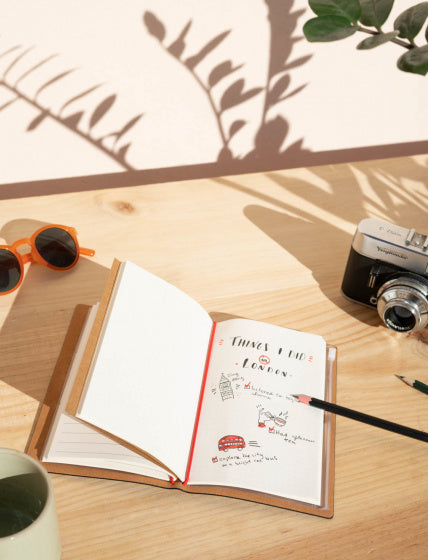 notitieboek A5 19,5 x 12 cm imitatieleer rood/zwart