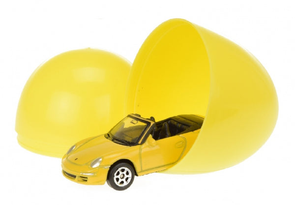 auto in verrassingsei 6 cm geel