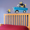 muurstickers Minions auto 2 stickers