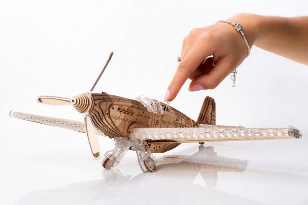 bouwpakket Speedfighter 35 x 13 x 30 cm hout bruin