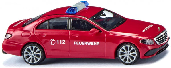 miniatuurauto brandweer MB E-class W213 zink 1:87 rood